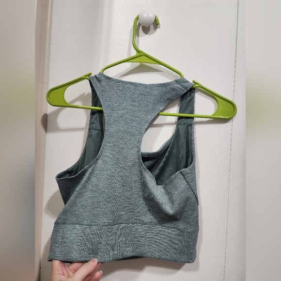 North Face cropped top - Picture 3 of 5